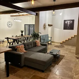Maison De Charme Avec Piscine Monteux